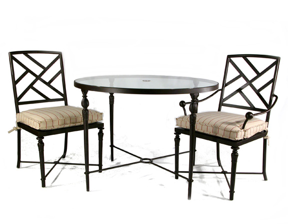 Round Dining Table